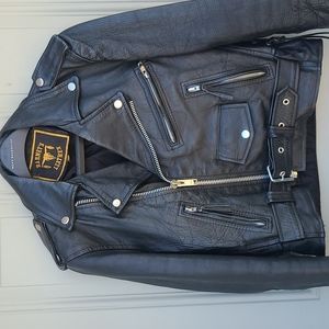 Thick Leather biker jacket size 36. Fits womens size 6. Authentic biker jacket!